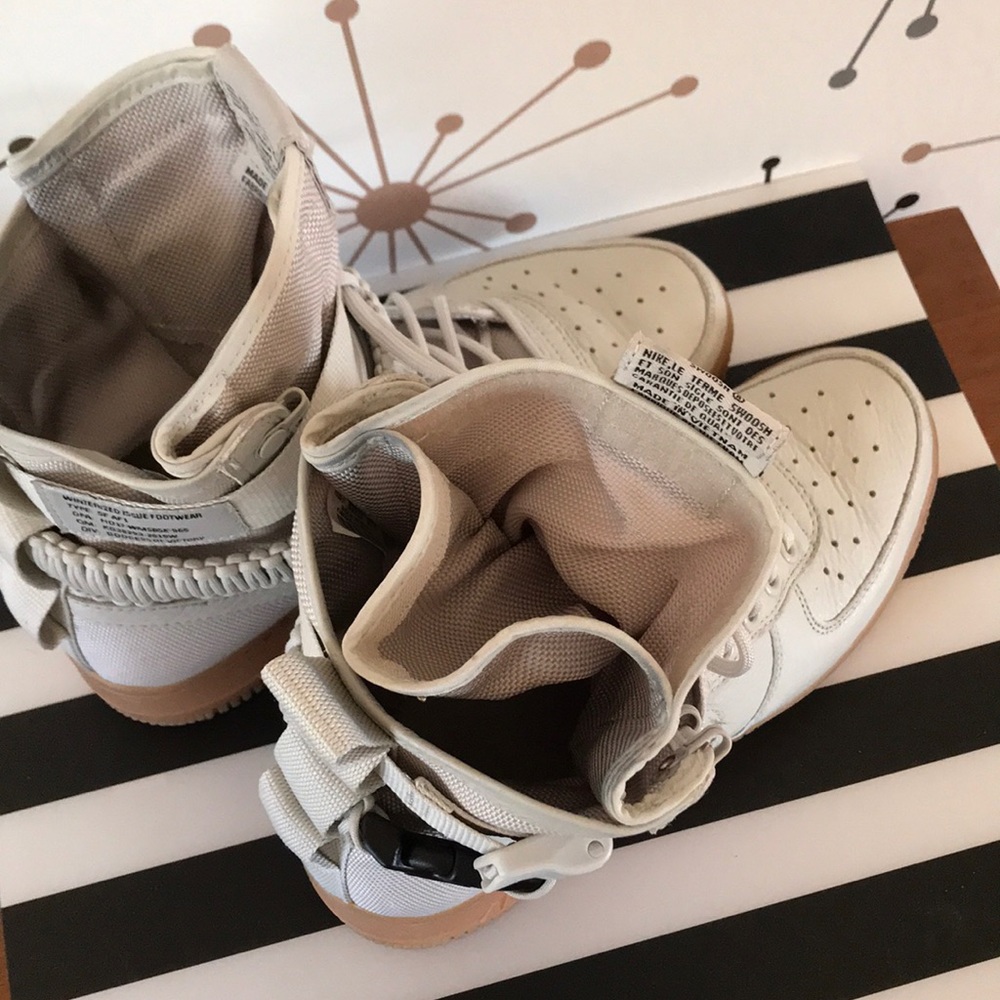 Nike SF AF1 high top streetwear sneakers - Picture 3 of 3